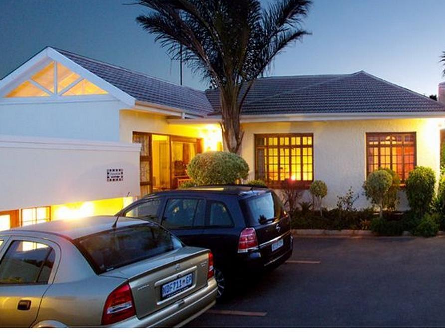 Algoa Guest House Summerstrand Port Elizabeth Exterior photo